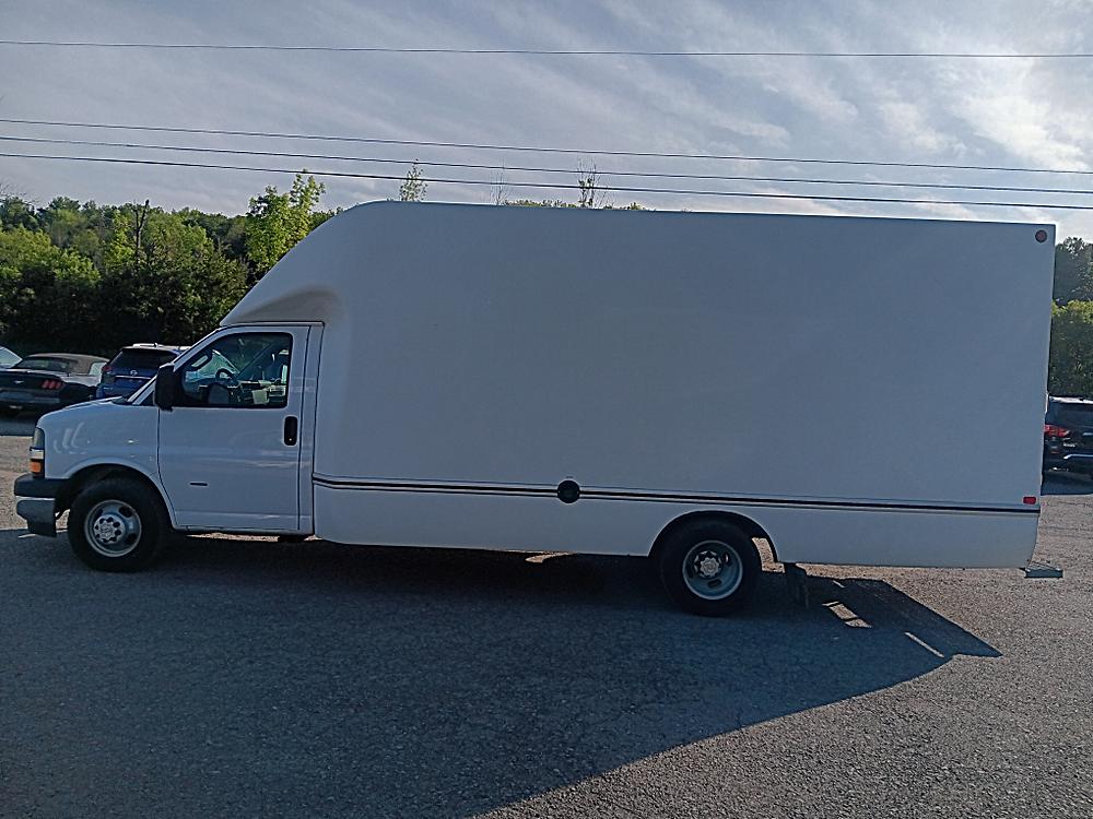 chevrolet express cutaway 2018 1HA3GTCG0JN008909 image chevrolet express cutaway 2018 1HA3GTCG0JN008909 image